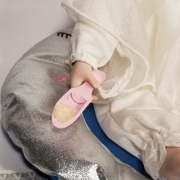 Ashton Drake Galleries Sweet Dreams Angel Doll by Artist Cindy McClure NIB - Picture 4 of 10